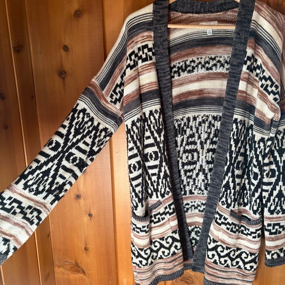 SOLD - Picture 4 of 5